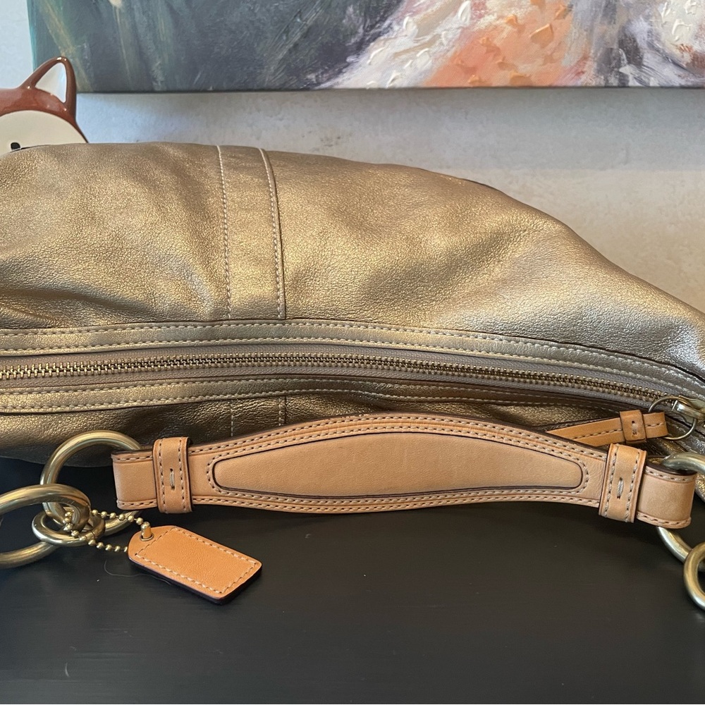Light Gold Coach Purse - Picture 5 of 8